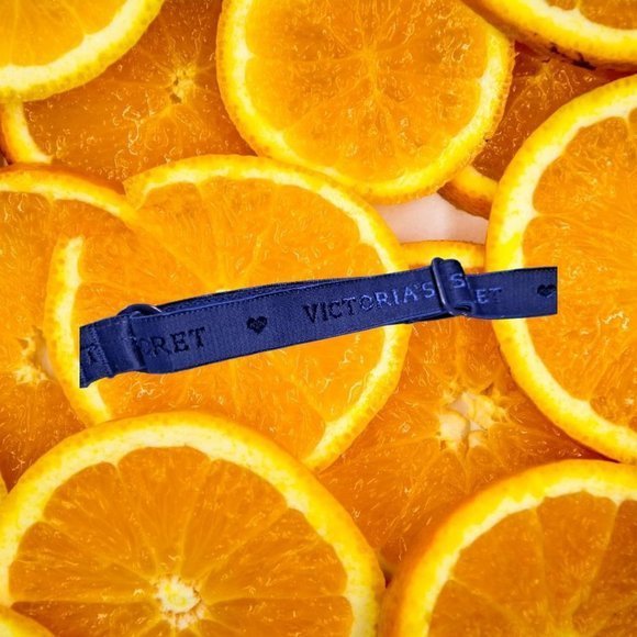 Victoria's Secret Lined Perfect Coverage Bra 36C - Picture 3 of 5